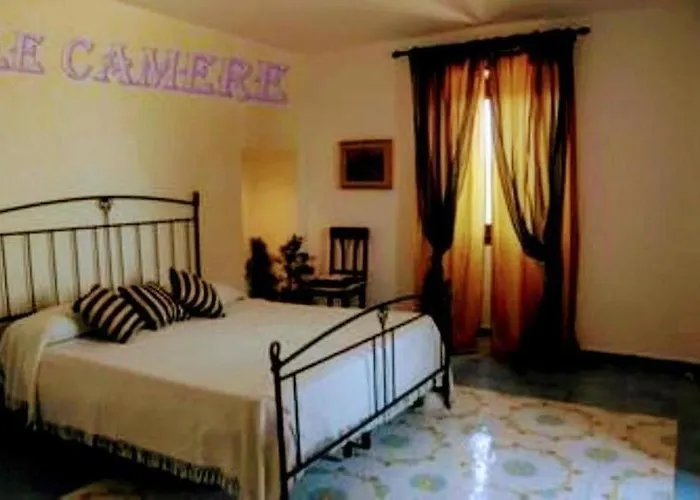 Panzió Regale B E B Piano di Santa Laura